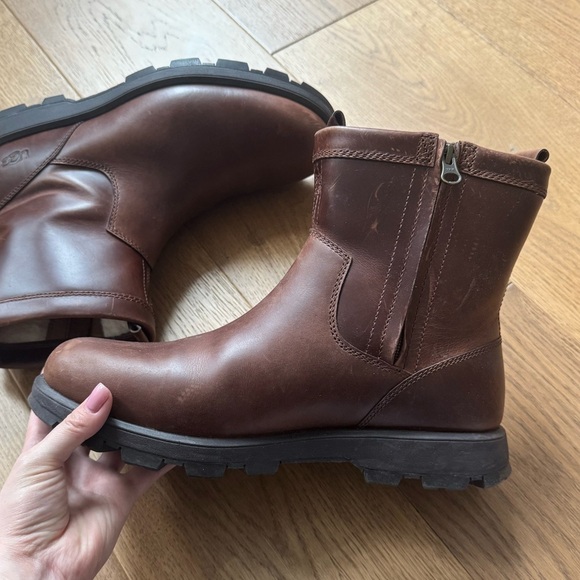 UGG Men's Kennen Waterproof Boot - Brown Leather - Size 10 - Like New - Picture 3 of 12